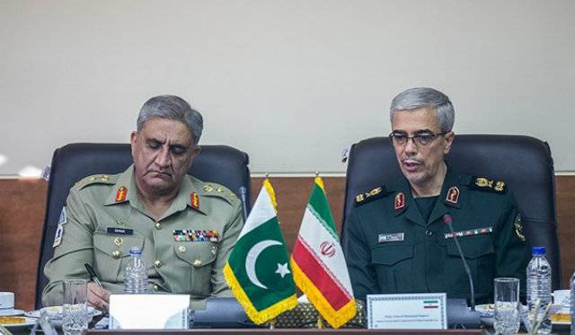 Pakistan, Iran stress expansion of defence ties