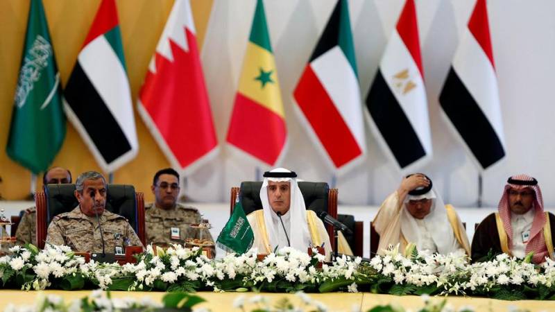 Saudi-led military coalition temporarily closes air, sea & land access to Yemen