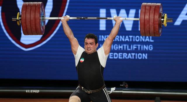 Iran’s Sohrab Moradi breaks two records at World Weightlifting Championship 2017