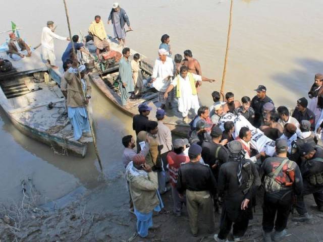 At least 18 dead, several missing as boat carrying devotees capsizes near Thatta