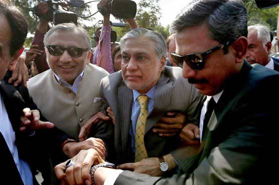 NAB decides to approach Interpol to issue 'red warrant' for Ishaq Dar