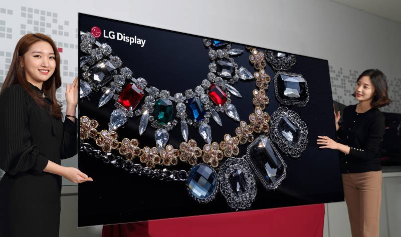 LG shows off the world's first 88-inch 8K OLED display