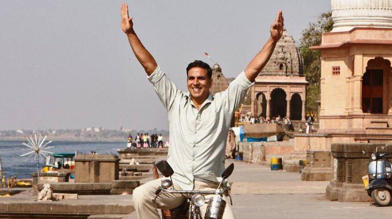 Akshay Kumar: “Forget levying GST, sanitary pads should be given free of cost!”