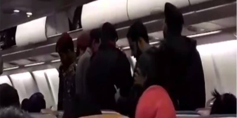 Brawl breaks out on Lahore-bound plane after two passengers punch each other over 'seat adjustment' (VIDEO)