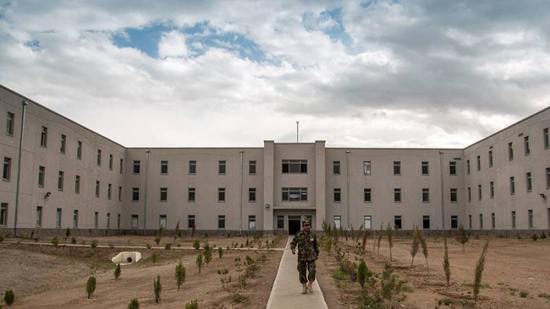 Five soldiers dead in militant attack on Kabul military academy