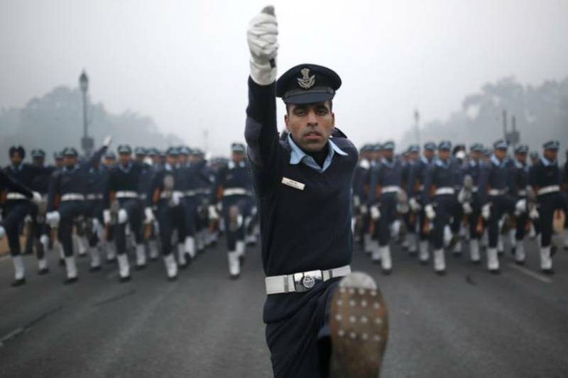 Indian air force officer, suspected of spying for Pakistan, held in Delhi