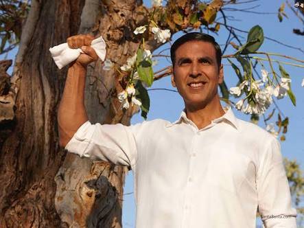 A Writer Lodges FIR against Akshay Kumar and PadMan for Plagiarism