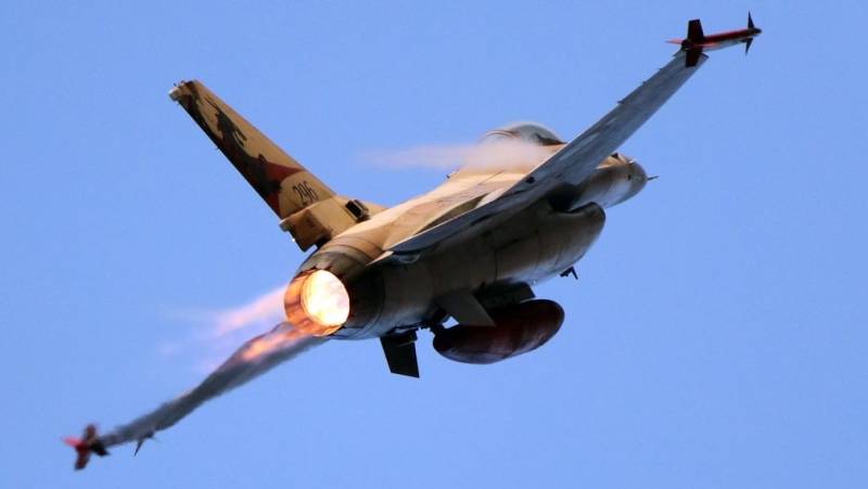 Israeli F-16 fighter jet shot down by Syrian air defense