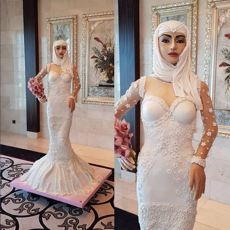 This bride mannequin cake is worth over $1 million