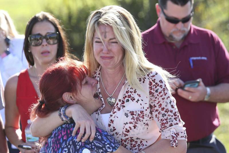 At least 17 dead in Florida high school attack (VIDEO)