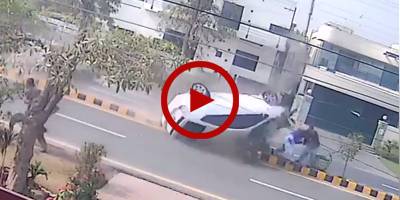 Two workers miraculously escape certain death in road accident [Video]