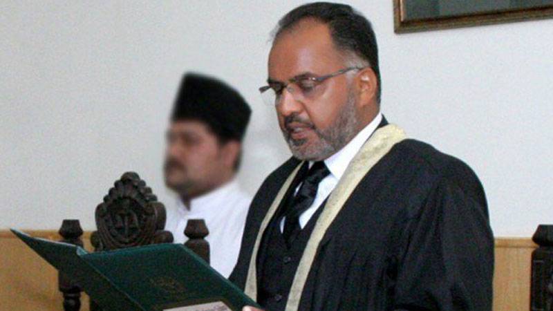 Justice Shaukat Aziz gets show cause notice for 'comments about some important constitutional institutions' during Faizabad sit-in