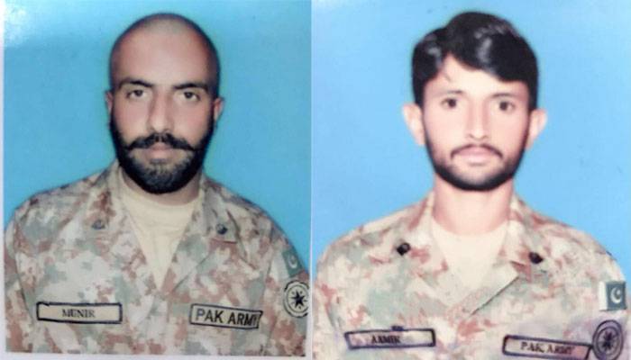 Two Pak Army soldiers martyred in Indian firing at LoC