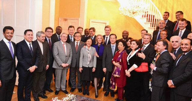 Maleeha Lodhi hosts welcome dinner for China’s new man at UN