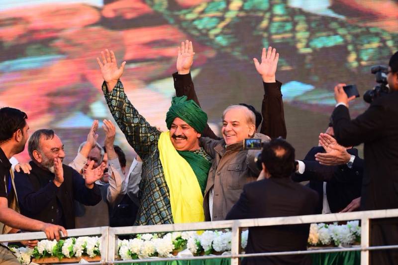 VIDEO: Shehbaz Sharif wrestles on jalsa stage in Gujranwala, and wins