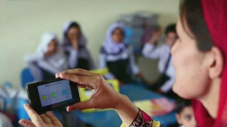 Jeans, mobile phones banned in schools across Punjab