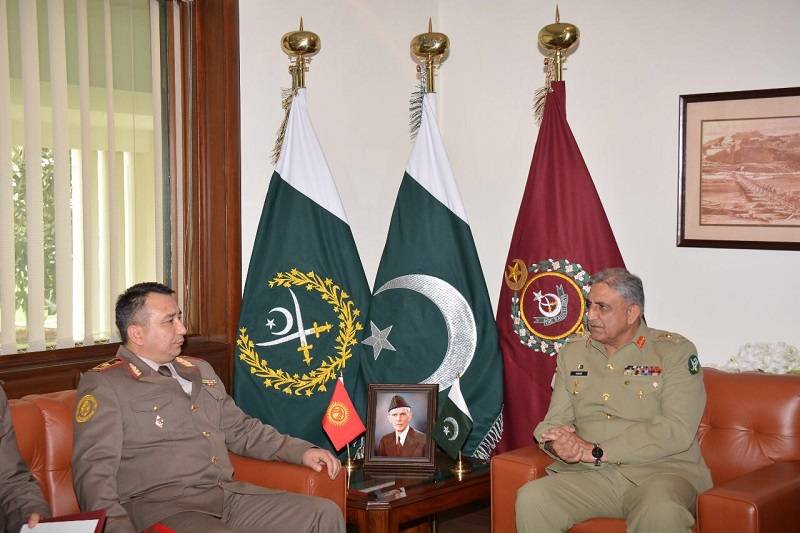 Pakistan, Kyrgyzstan army chiefs discuss defence cooperation