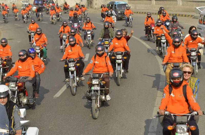 Women on Wheels to rally before PSL 2018 playoffs in Lahore