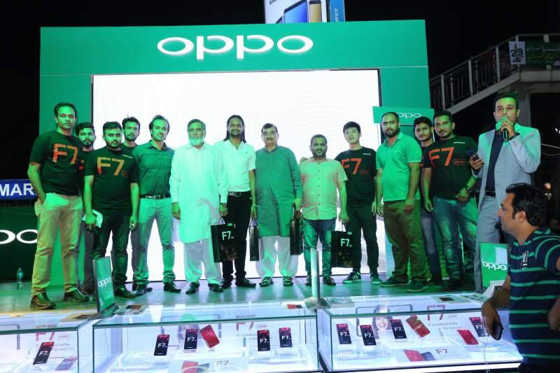 OPPO hosts a fun-filled of F7 hot sale activity in Pakistan