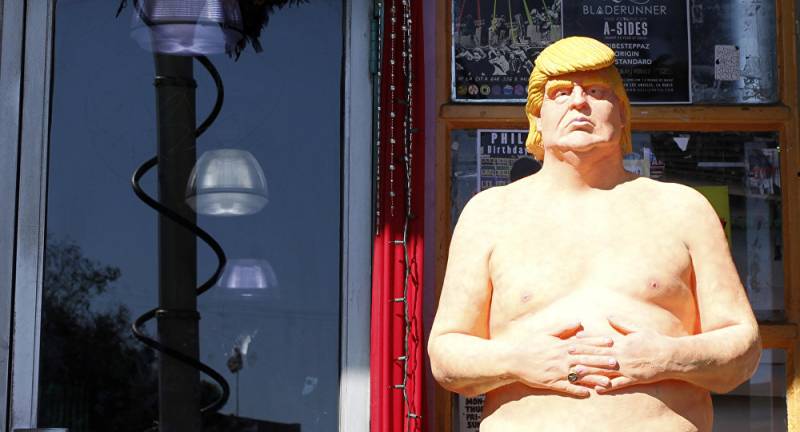 Naked Trump statue goes for $28,000 at auction (PHOTOS)