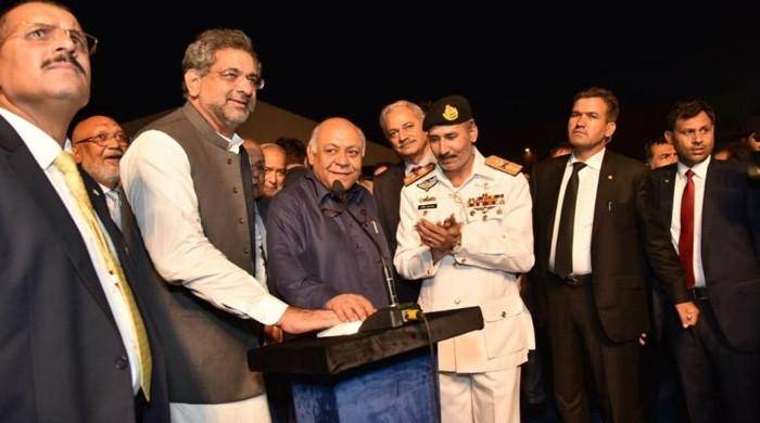 PM Abbasi inaugurates $1.4 billion Deep Water Container Terminal at Karachi Port