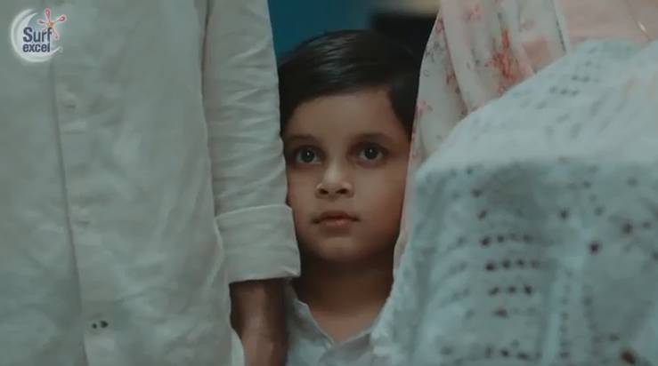 Ramazan is here, and Surf Excel wants you to do #EkNekiRozana with a heartwarming ad