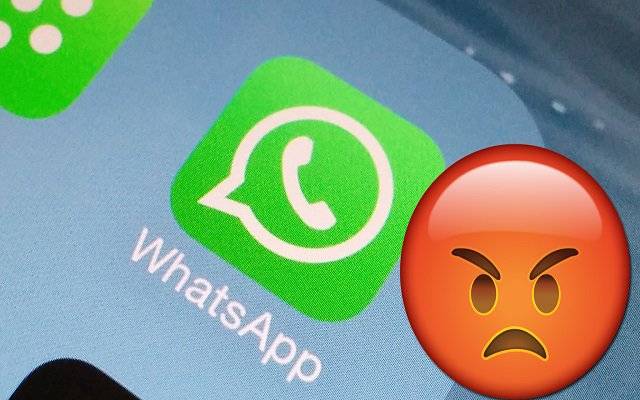 WhatsApp new bug mysteriously unblocks contacts