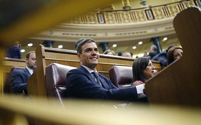 Pedro Sanchez sworn in as new Spanish PM