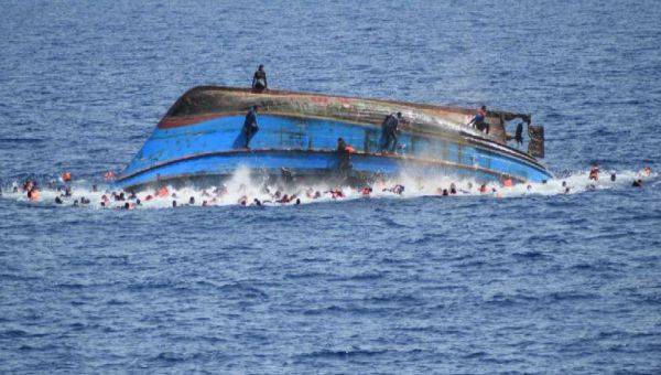 At least 112 die after Tunisian migrants' boat capsizes