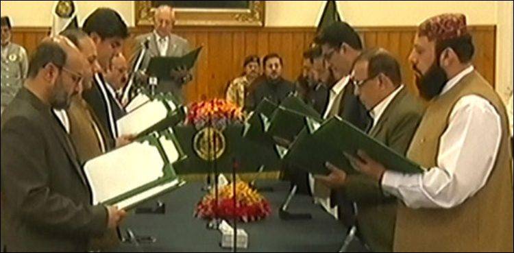 Eleven-member interim Balochistan cabinet takes oath