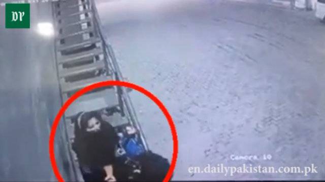 Caretaker Punjab CM takes notice of bus hostess’s murder in Faisalabad