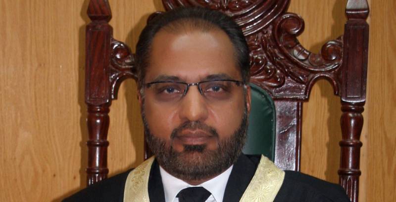 You have no right to insult judges, Justice Shaukat Siddiqui addresses CJP Nisar