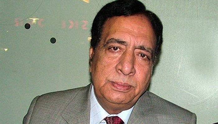 CJP Nisar wants former PTV chief Ata ul Haq Qasmi to return Rs270 million