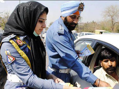 Pakistan’s first Sikh police officer ‘thrashed, forcibly evicted’ from his house (VIDEOS)