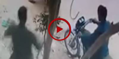 CCTV footage show burglars stealing sacrificial animals in Karachi (VIDEO)