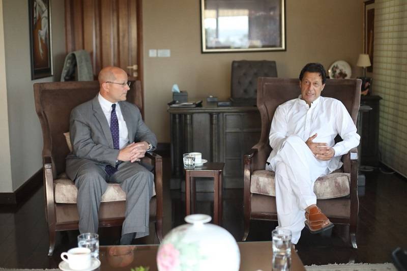Trust deficit exists in Pak-US relations, Imran tells US delegation