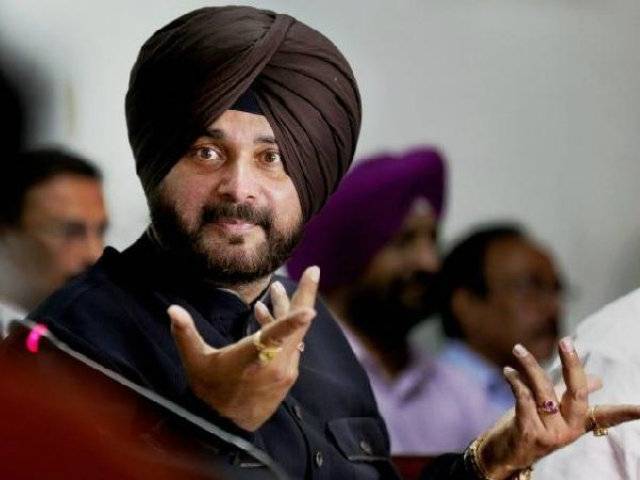 Hindu militant outfit puts Rs0.5m bounty on Navjot Sidhu's head over Pakistan trip (VIDEO)