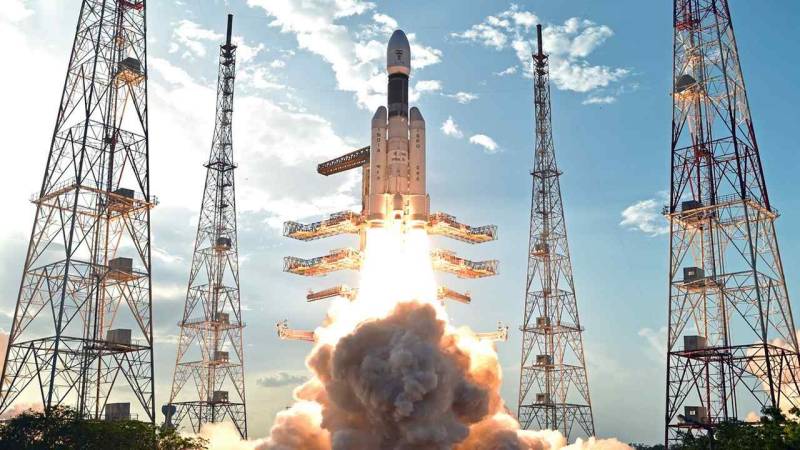 India bids first manned space mission by 2022