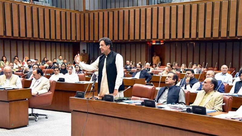 PM Imran Khan assures to revamp economy on strong footings