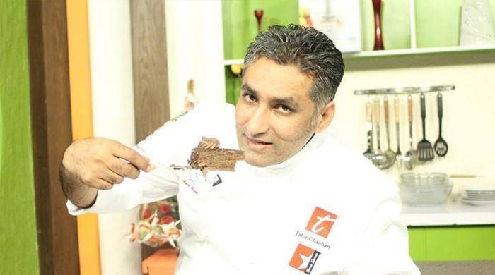 Remembering Tahir Chaudhary Late : Master Chef with amazing style of cooking