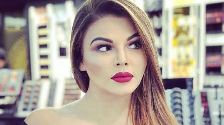 Rakhi Sawant claims Tanushree Dutta has been paid for promoting #MeToo movement in bollywood