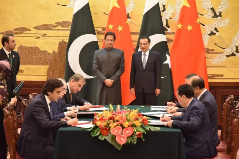 Multiple agreements inked as PM Imran, Chinese counterpart hold delegation-level talks
