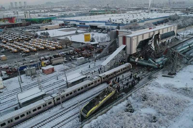 Turkey train crash leaves nine dead, 43 injured