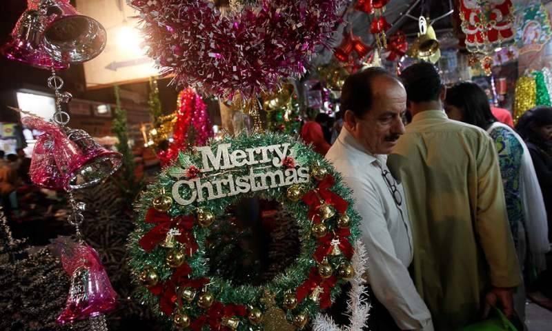 Pakistan celebrates Christmas amid tight security