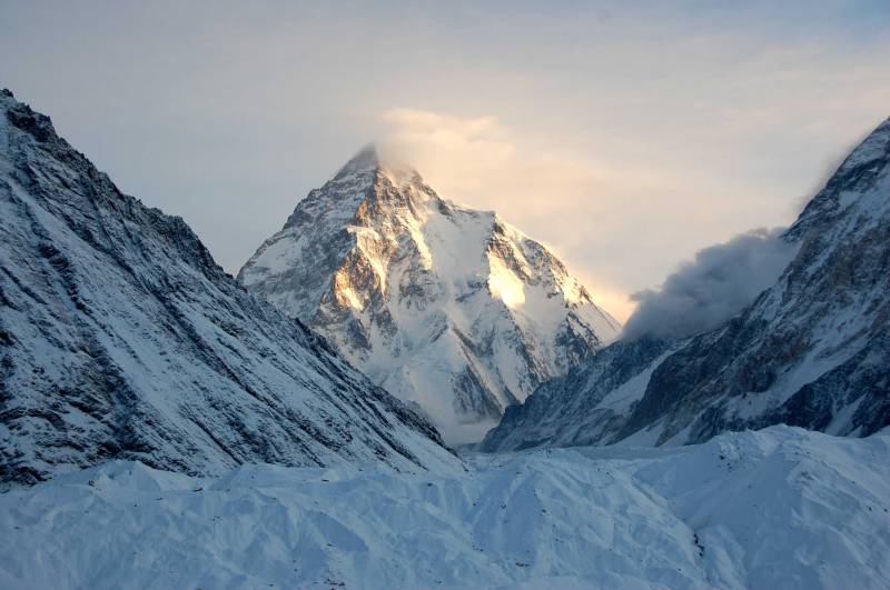 French writer terms K2 'third pole', 'perfect pyramid'