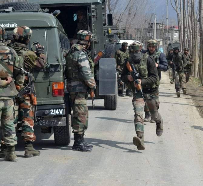 Indian troops shoot another two young Kashmiris dead in Pulwama