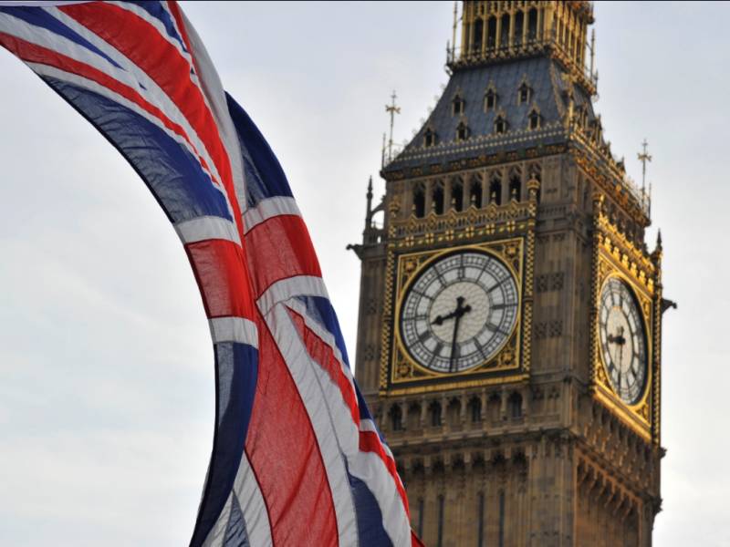 MPs reject no-deal Brexit as UK-EU crisis deepens