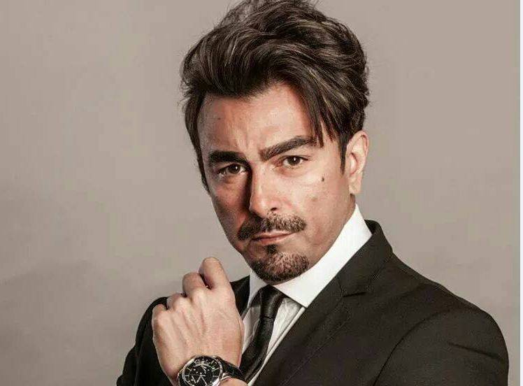 Seek Respect not attention: Shaan Shahid gives advice to Asim Azhar and Hania Amir