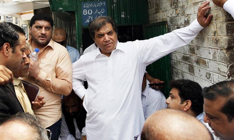 LHC orders to shift imprisoned Hanif Abbasi to hospital