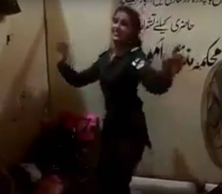 Female cop gets fired for dancing in uniform during duty hours
